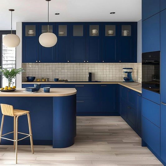 Cuisine arrondie bleu nuit et bois - Modèle CABNB